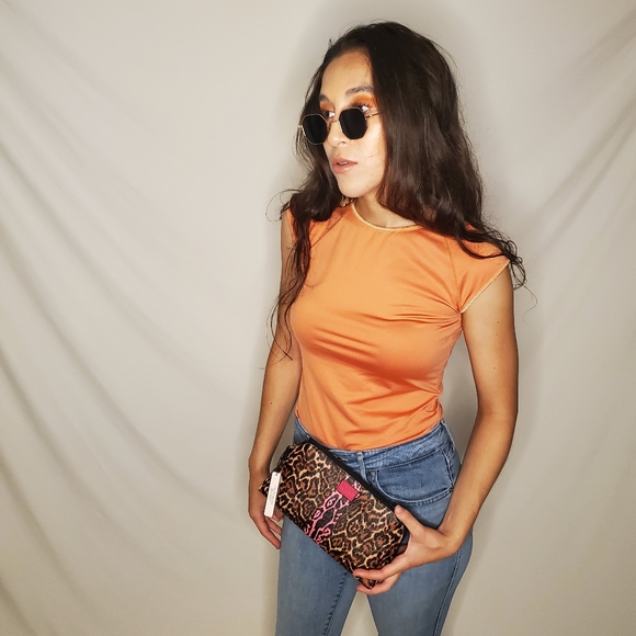 Victoria Secret CHEETAH CLUTCH - Picture 5 of 6